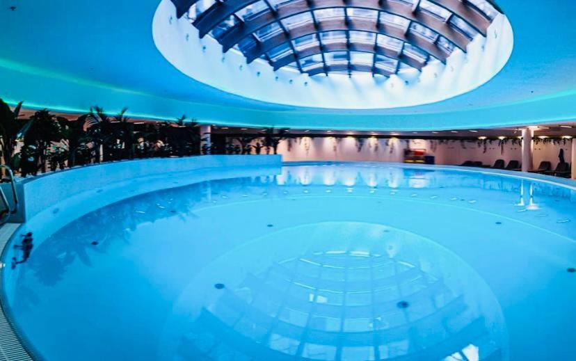 Hanza Tower 511 Basen, Sauna, Jacuzzi Apartment